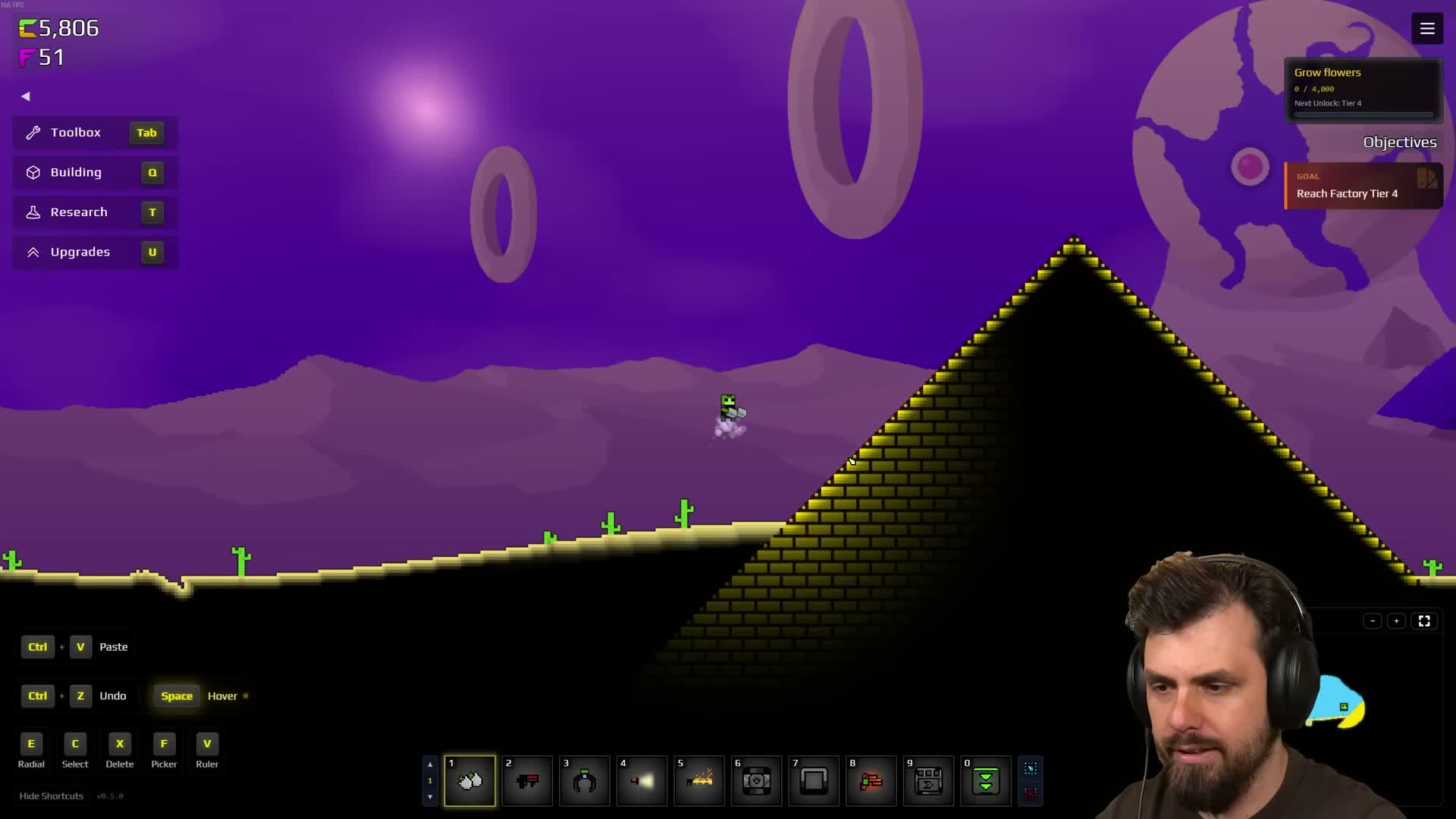 Community player testing the Pyramid face with a tool